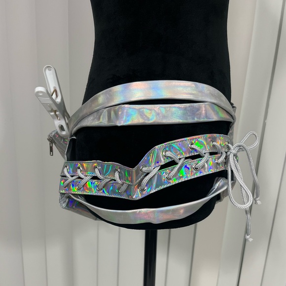 CLUB EXX Rude Awakening Holographic Booty Shorts Rave Bottoms Silver Size XXL - Picture 4 of 9